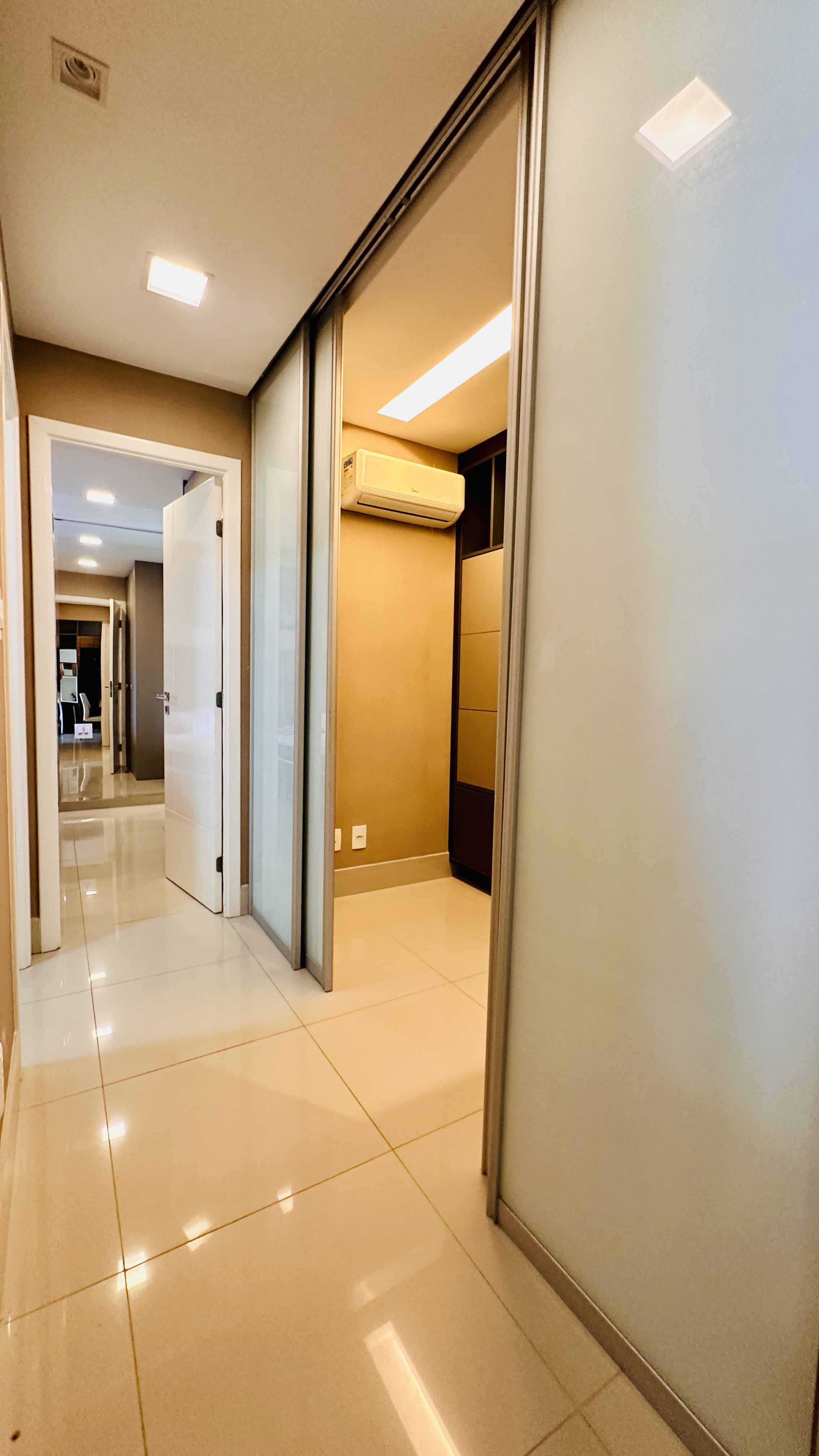 Studio Design 100% Mobiliado